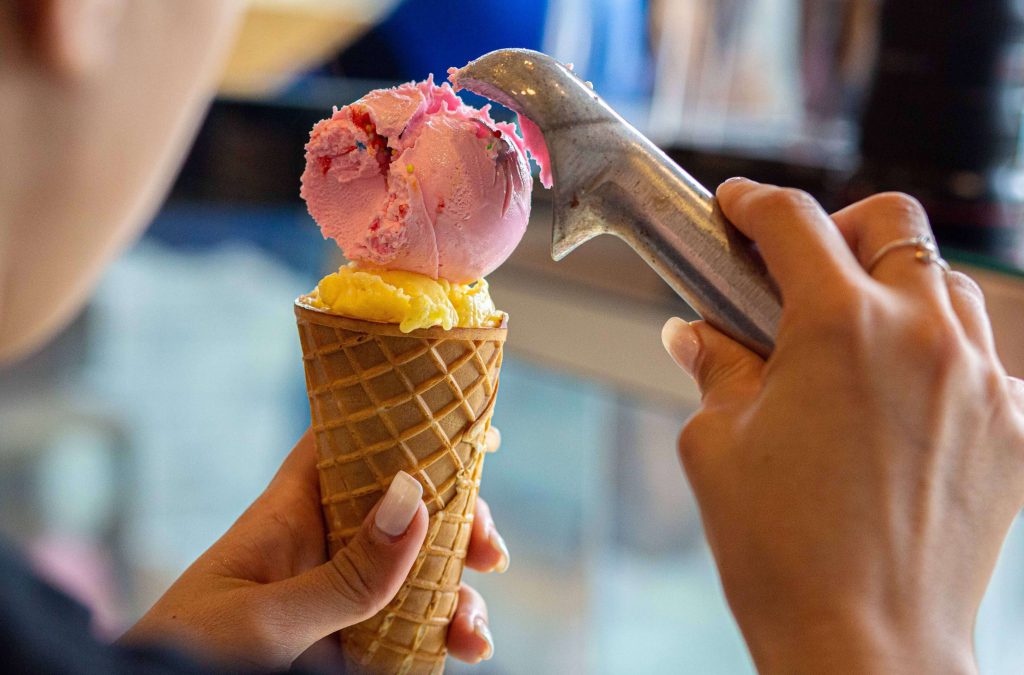 למה הישראלים כל כך אוהבים גלידה?